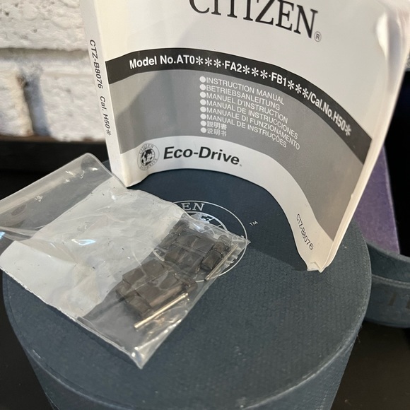 Men’s Citizen Eco-Drive Watch - Picture 4 of 6